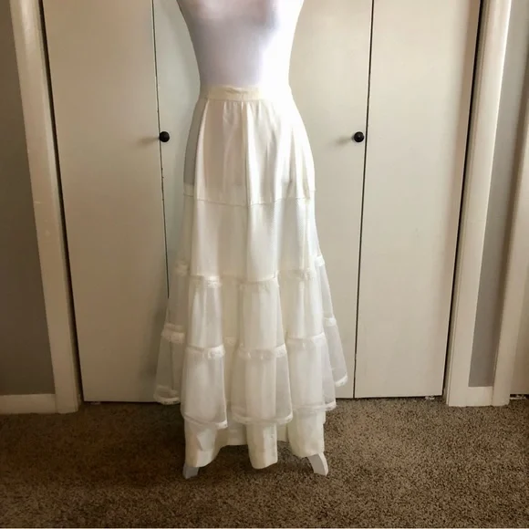 Vintage Wedding Dress Skirt Slip Womens S? Used Cream - Picture 1 of 14